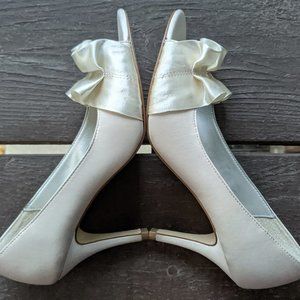 Kelly & Kate Women 6.5 3" White Satin Ribbon Sandal Shoes